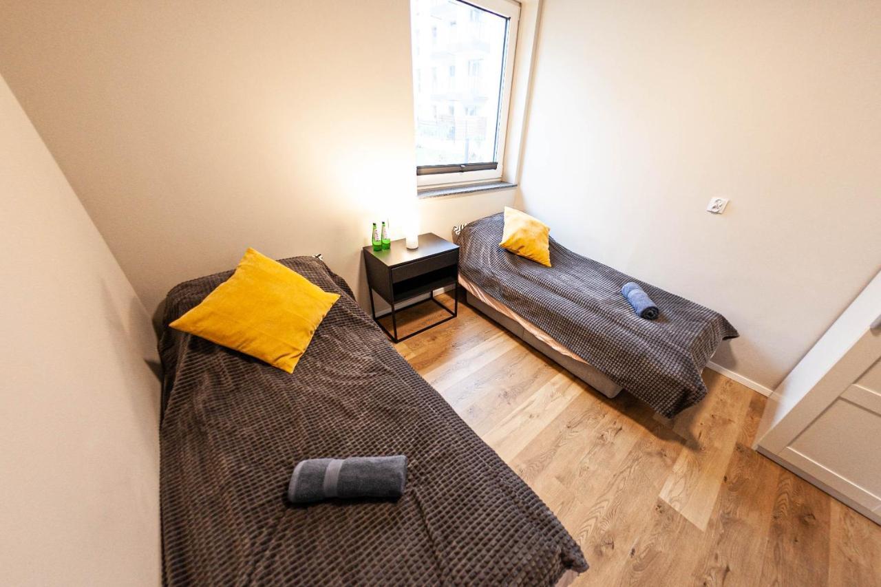 Euro Riverway Luxury Apartment *